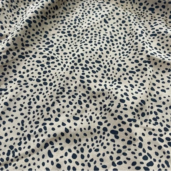 2 for $10 Deal SHEIN Brown Leopard Print Blouse - Picture 5 of 5